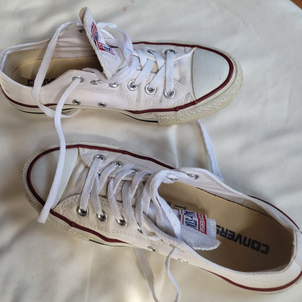 Converse unisex low top